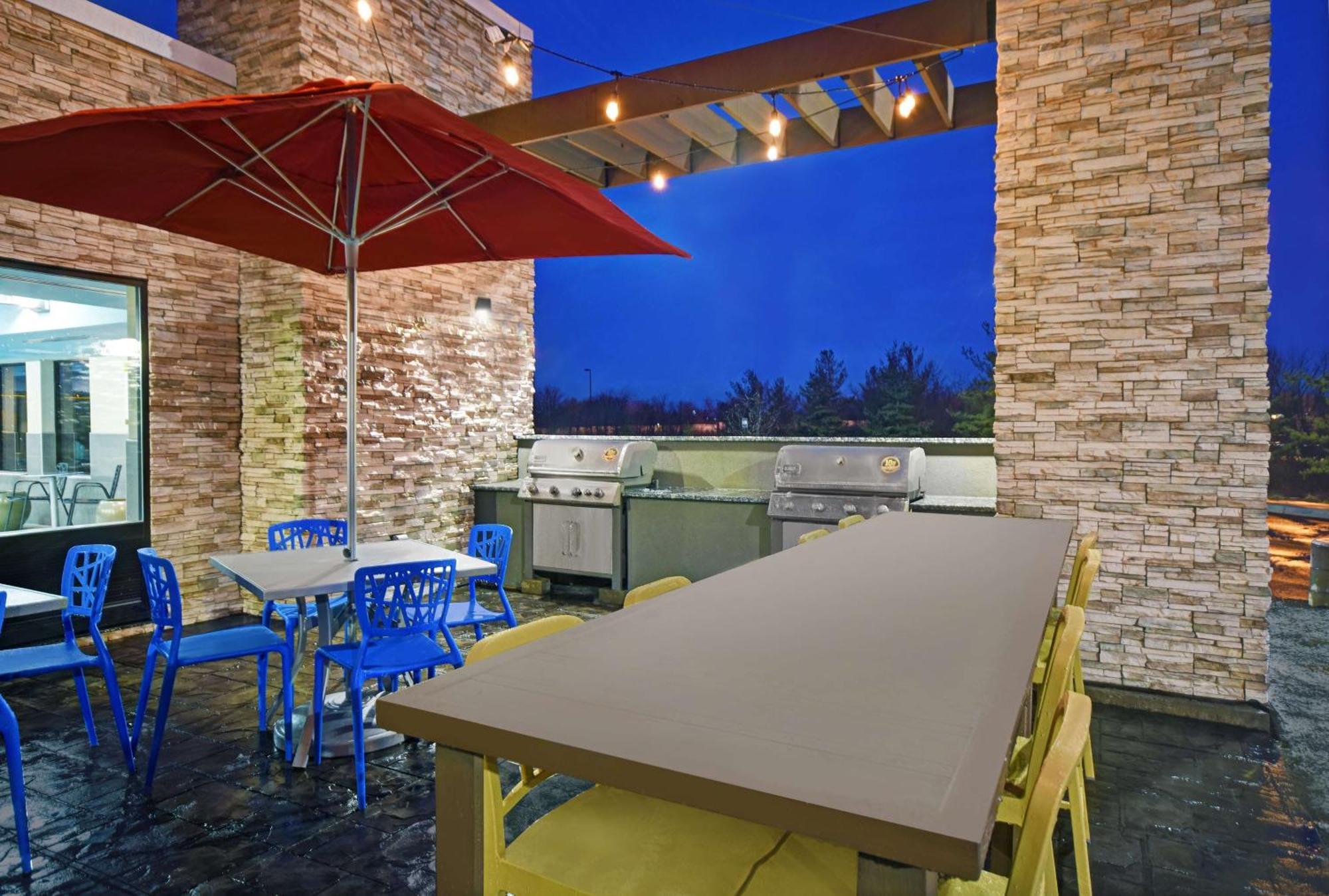 Home2 Suites By Hilton Springdale Cincinnati エクステリア 写真